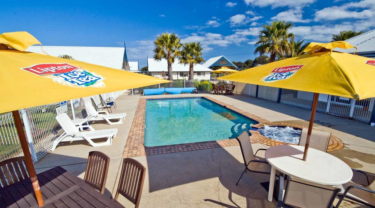 Torquay Tropicana Motel Extérieur photo
